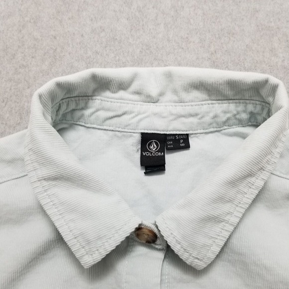Volcom Shirt Womens Small Blue Velvet Button Up Short Sleeve Pockets Boxy - Picture 5 of 10